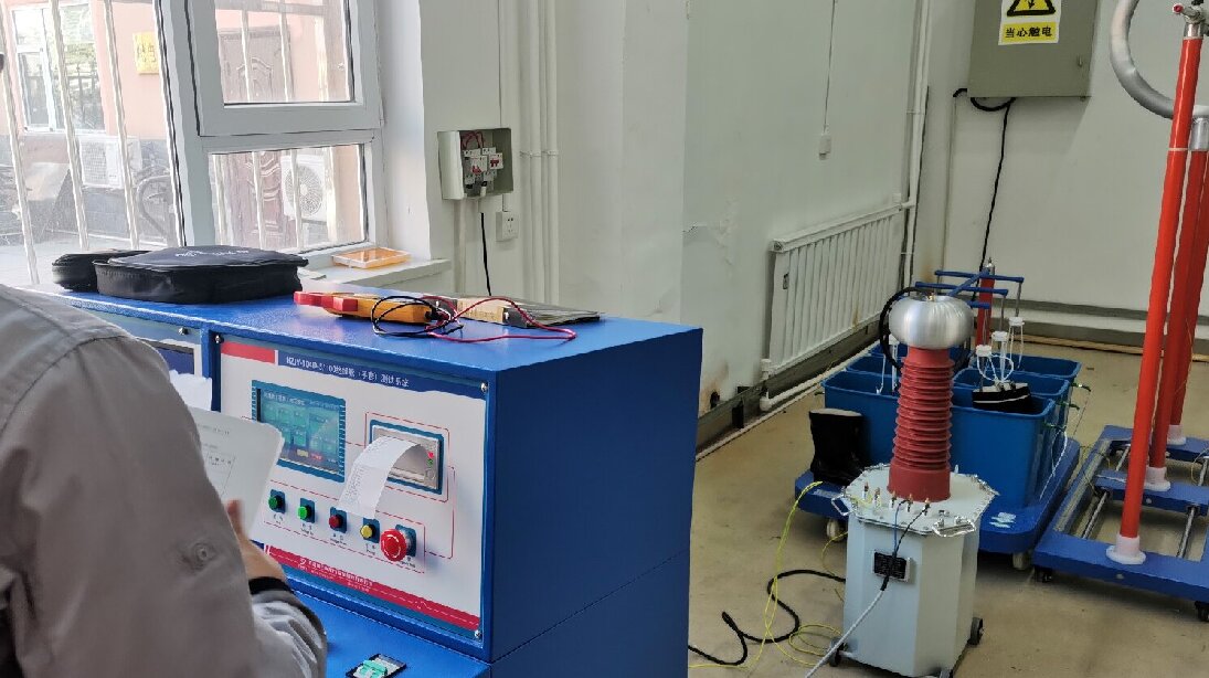 絕緣靴手套耐壓試驗(yàn)裝置
